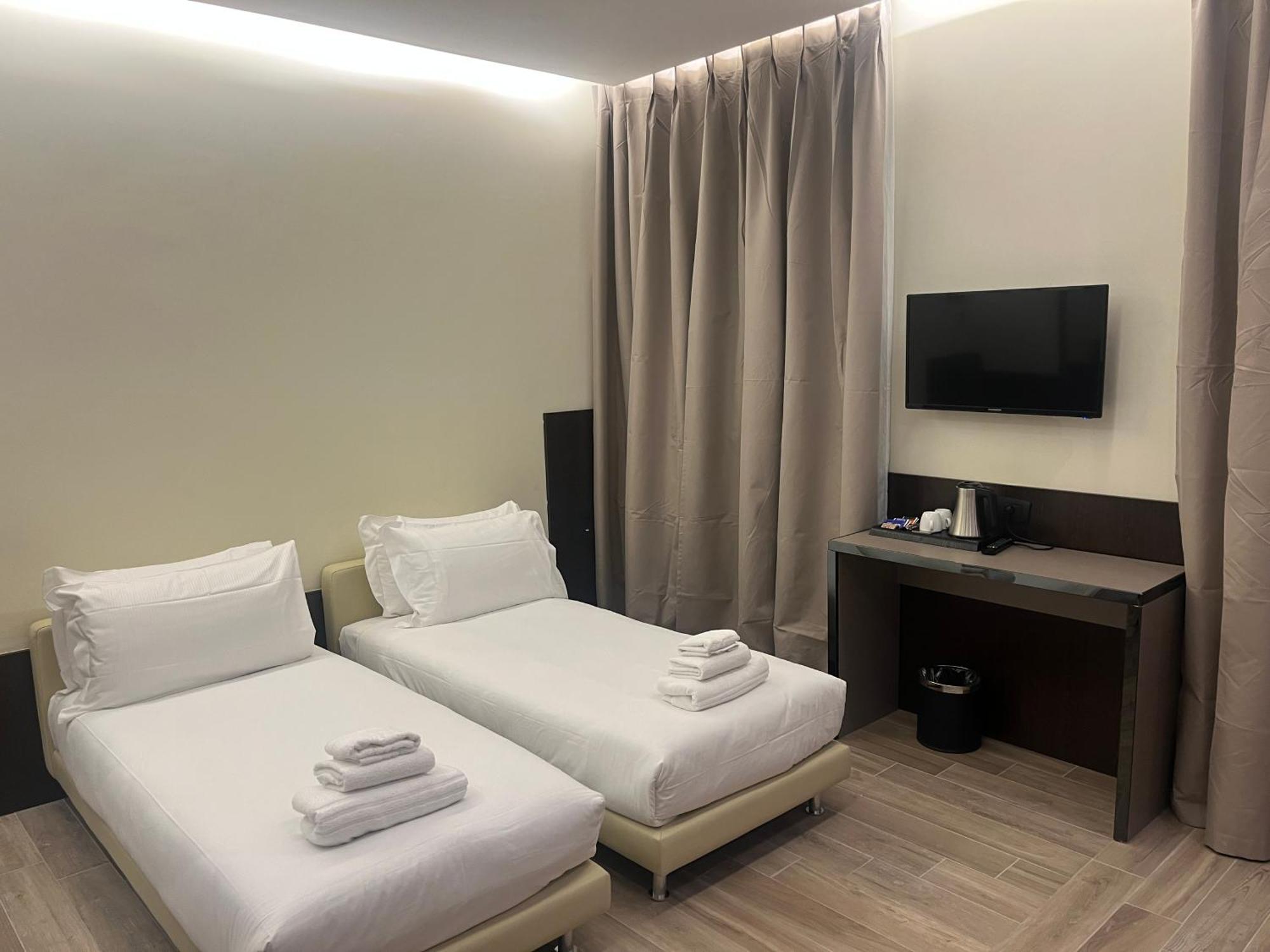 Jr Hotels Bocconi Milano Екстер'єр фото