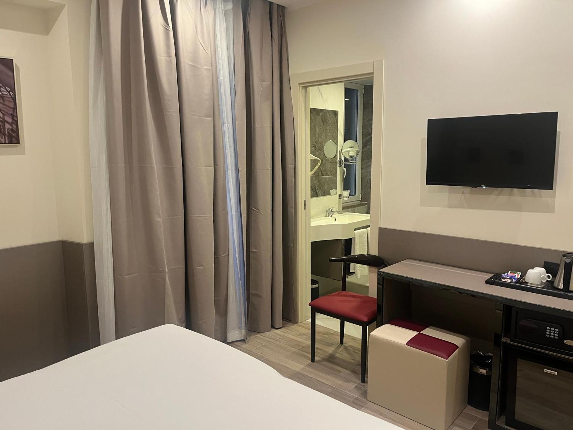 Jr Hotels Bocconi Milano Екстер'єр фото