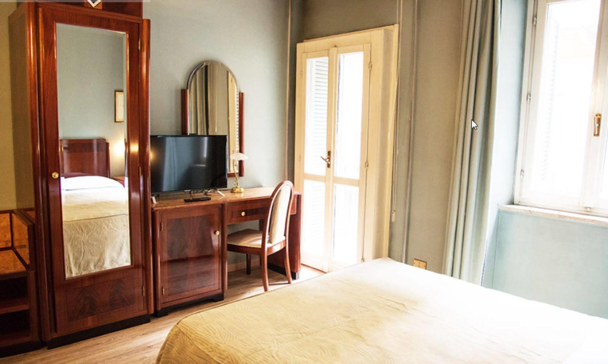 Jr Hotels Bocconi Milano Екстер'єр фото